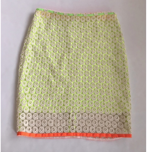 T Tahari Women’s Neon Trim Lace Eyelet Pencil Skirt Size 6 - Picture 2 of 7